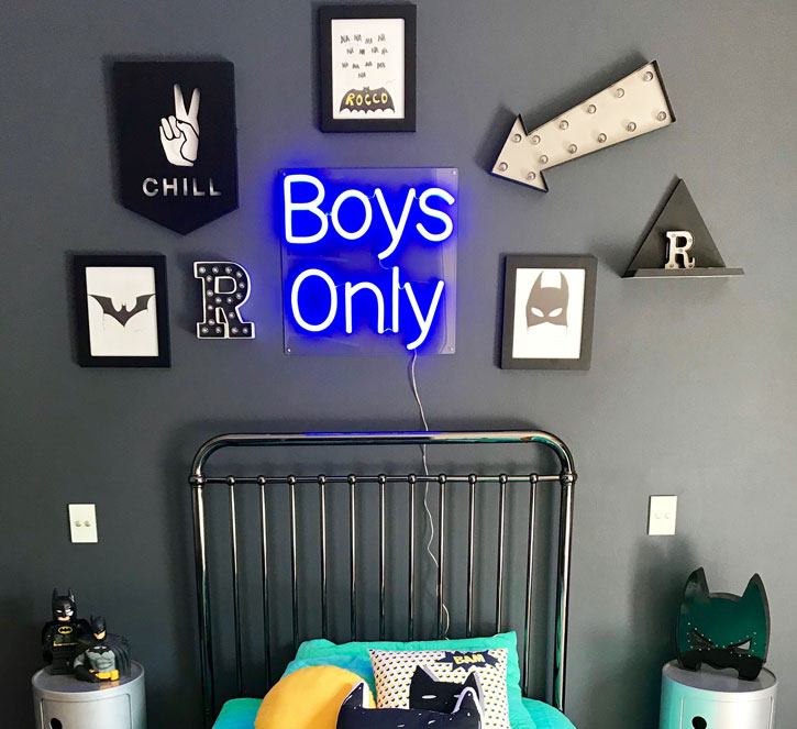 * Boys Only *Neon Light for Kid’s Bedroom! Keep the girls out with this cool neon sign for your son's bedroom. - photo from CustomNeon.com