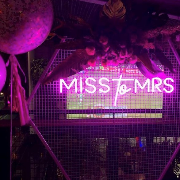 Pink LED neon Miss to Mrs sign at a bridal shower - made by @custom neon for @tothewallhire