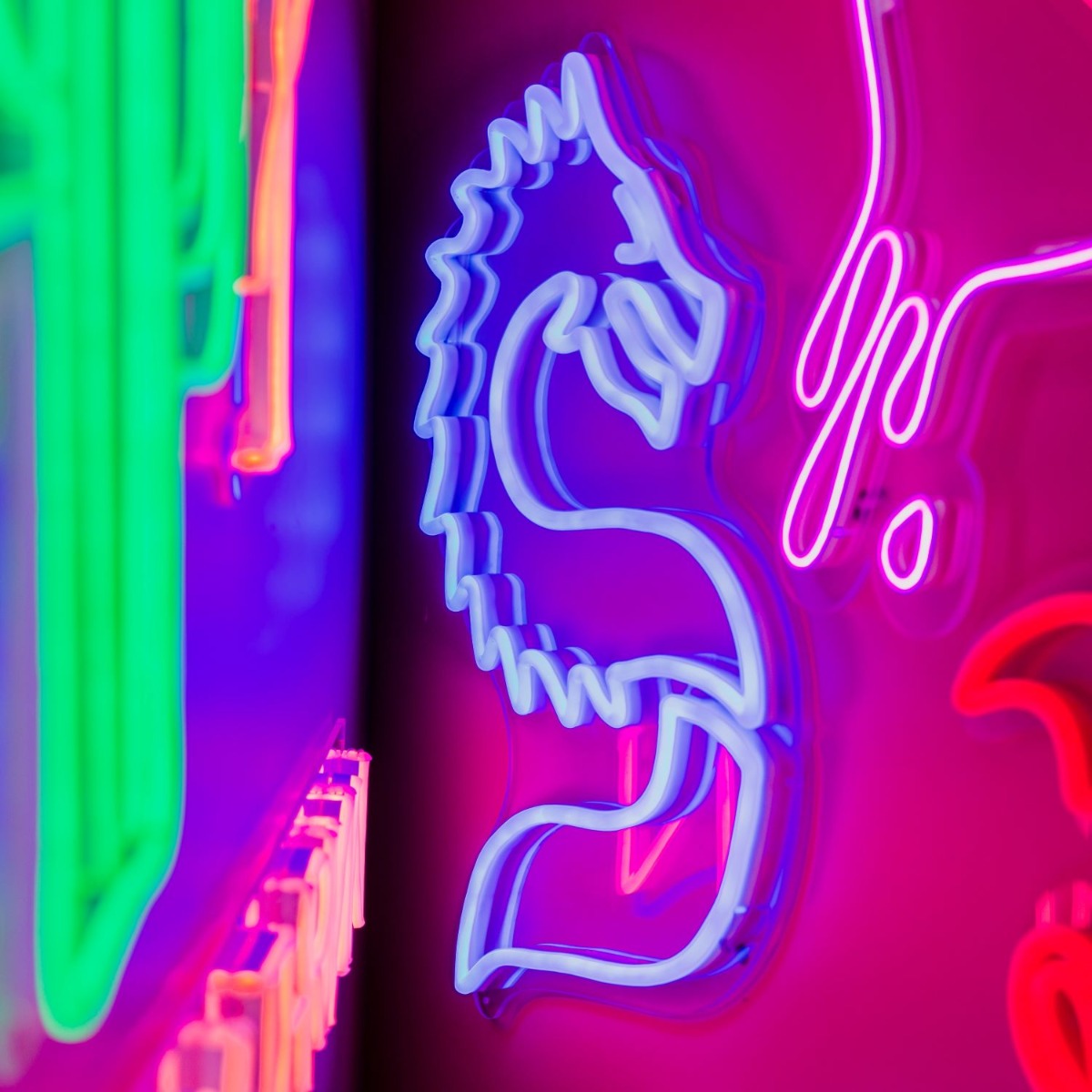 Stylized dragon in blue by Custom Neon