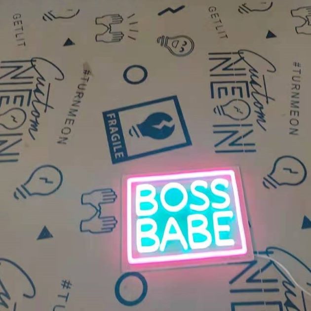 Framed Boss Babe Light