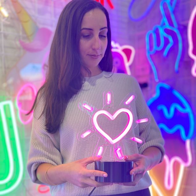 Love Sparks LED Neon Desk Lamp in Pink @customneon